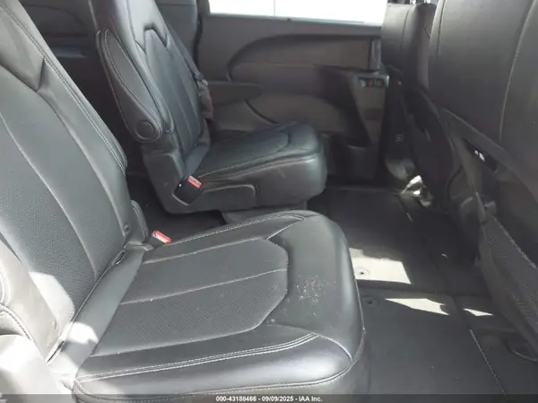 2C4RC1BG9SR554810 2025 CHRYSLER PACIFICA - Image 8