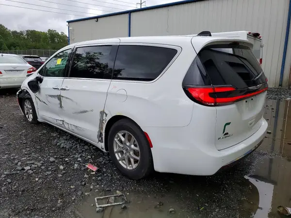 2C4RC1BG9SR555536 2025 CHRYSLER PACIFICA - Image 2