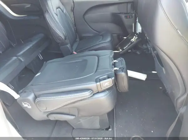 2C4RC1BG9SR563507 2025 CHRYSLER PACIFICA - Image 8