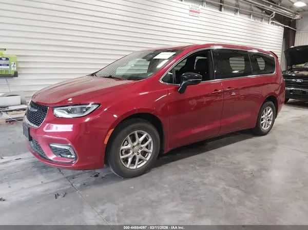2C4RC1BG9SR569078 2025 CHRYSLER PACIFICA - Image 2