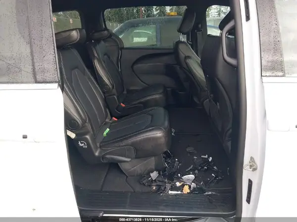 2C4RC1BG9SR584955 2025 CHRYSLER PACIFICA - Image 8