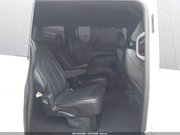2C4RC1BG9SR585992 2025 CHRYSLER PACIFICA - Image 8