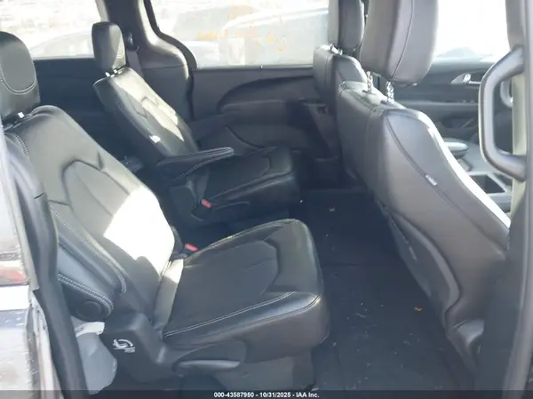 2C4RC1BG9SR599505 2025 CHRYSLER PACIFICA - Image 8
