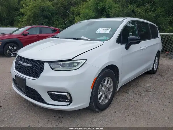2C4RC1BG9SR599679 2025 CHRYSLER PACIFICA - Image 2