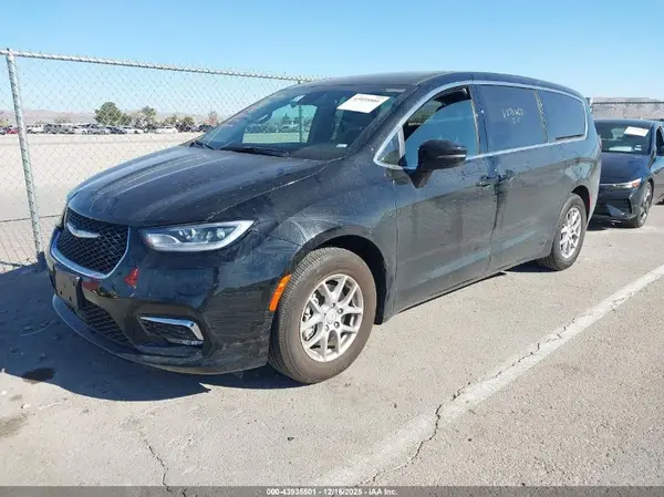 2C4RC1BG9TR155056 2026 CHRYSLER PACIFICA - Image 2