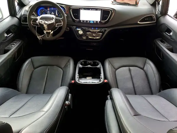 2C4RC1BG9TR155459 2026 CHRYSLER PACIFICA - Image 8