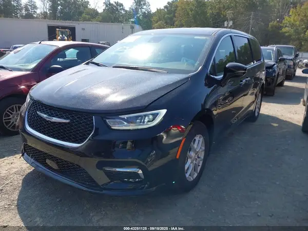 2C4RC1BG9TR160287 2026 CHRYSLER PACIFICA - Image 2