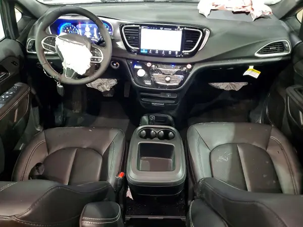 2C4RC1BG9TR174898 2026 CHRYSLER PACIFICA - Image 8