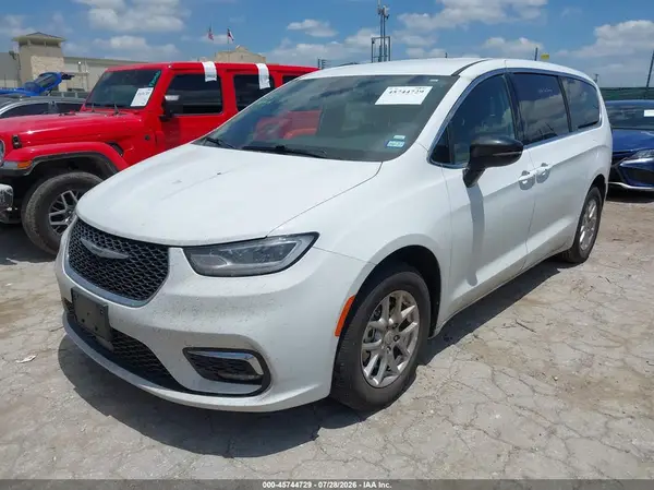 2C4RC1BG9TR179213 2026 CHRYSLER PACIFICA - Image 2