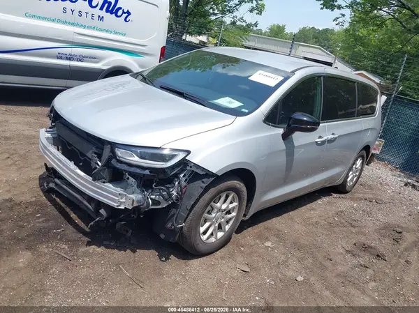 2C4RC1BG9TR185853 2026 CHRYSLER PACIFICA - Image 2