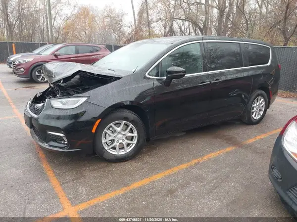 2C4RC1BG9TR188350 2026 CHRYSLER PACIFICA - Image 2
