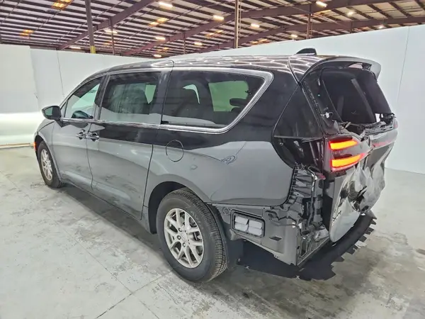 2C4RC1BG9TR191054 2026 CHRYSLER PACIFICA - Image 2