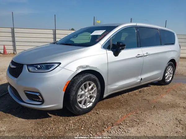 2C4RC1BG9TR204675 2026 CHRYSLER PACIFICA - Image 2