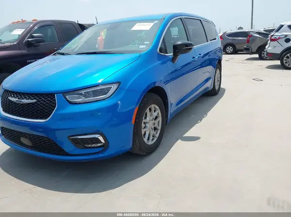 2C4RC1BG9TR235957 2026 CHRYSLER PACIFICA - Image 2