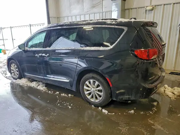 2C4RC1BGXHR503535 2017 CHRYSLER PACIFICA - Image 2
