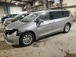 2C4RC1BGXHR503700 2017 CHRYSLER PACIFICA