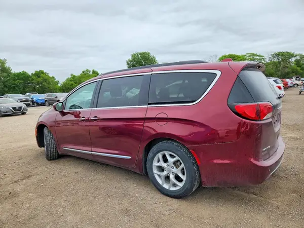 2C4RC1BGXHR509223 2017 CHRYSLER PACIFICA - Image 2