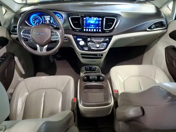 2C4RC1BGXHR509724 2017 CHRYSLER PACIFICA - Image 8