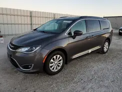 2C4RC1BGXHR509805 2017 CHRYSLER PACIFICA