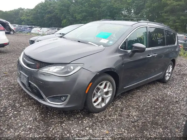 2C4RC1BGXHR511120 2017 CHRYSLER PACIFICA - Image 2
