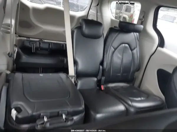 2C4RC1BGXHR511120 2017 CHRYSLER PACIFICA - Image 8