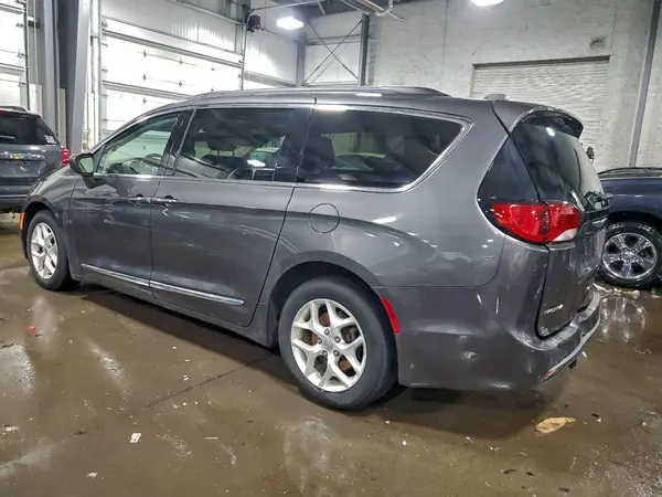 2C4RC1BGXHR515927 2017 CHRYSLER PACIFICA - Image 2