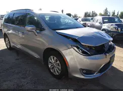 2C4RC1BGXHR526393 2017 CHRYSLER PACIFICA