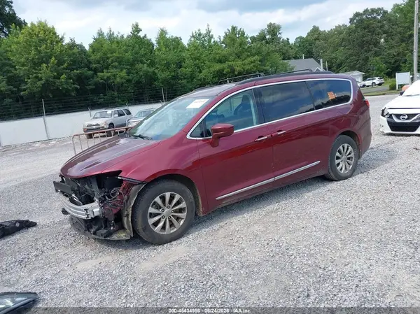 2C4RC1BGXHR527107 2017 CHRYSLER PACIFICA - Image 2