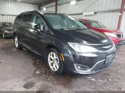 2C4RC1BGXHR534302 2017 CHRYSLER PACIFICA