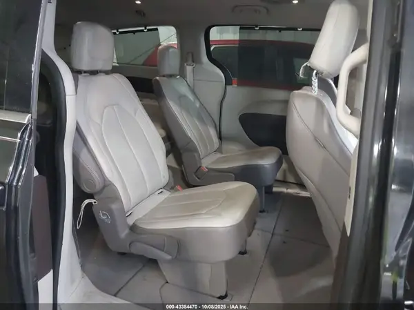 2C4RC1BGXHR534302 2017 CHRYSLER PACIFICA - Image 8