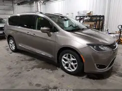 2C4RC1BGXHR536387 2017 CHRYSLER PACIFICA