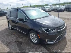 2C4RC1BGXHR552010 2017 CHRYSLER PACIFICA