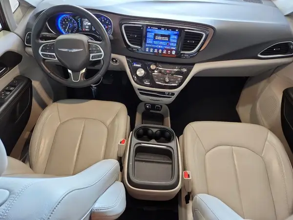 2C4RC1BGXHR565890 2017 CHRYSLER PACIFICA - Image 8