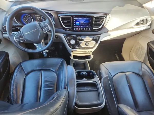 2C4RC1BGXHR569812 2017 CHRYSLER PACIFICA - Image 8