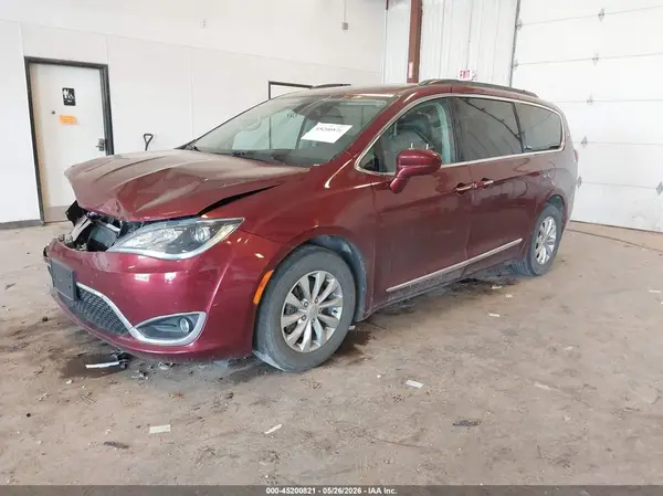 2C4RC1BGXHR576467 2017 CHRYSLER PACIFICA - Image 2