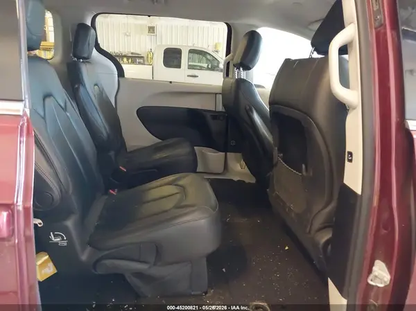 2C4RC1BGXHR576467 2017 CHRYSLER PACIFICA - Image 8