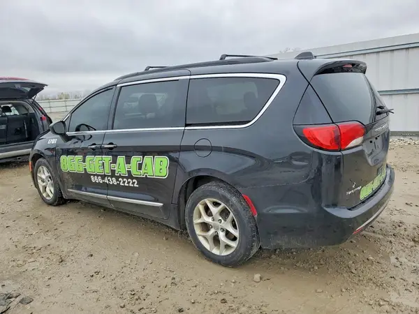 2C4RC1BGXHR579420 2017 CHRYSLER PACIFICA - Image 2