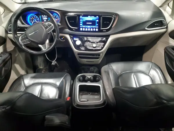 2C4RC1BGXHR583340 2017 CHRYSLER PACIFICA - Image 8