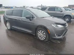 2C4RC1BGXHR583452 2017 CHRYSLER PACIFICA