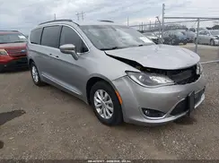 2C4RC1BGXHR583578 2017 CHRYSLER PACIFICA