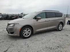 2C4RC1BGXHR584388 2017 CHRYSLER PACIFICA