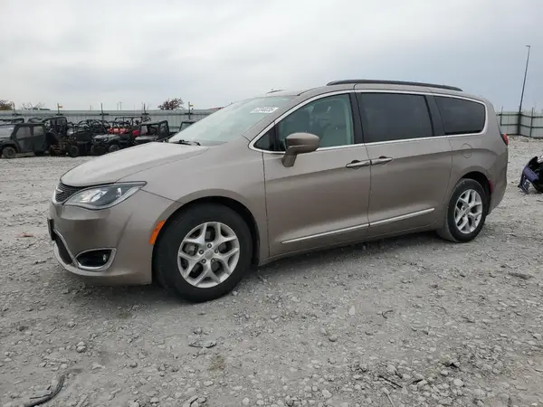 2C4RC1BGXHR584388 2017 CHRYSLER PACIFICA - Image 1