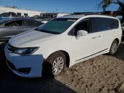 2C4RC1BGXHR590935 2017 CHRYSLER PACIFICA