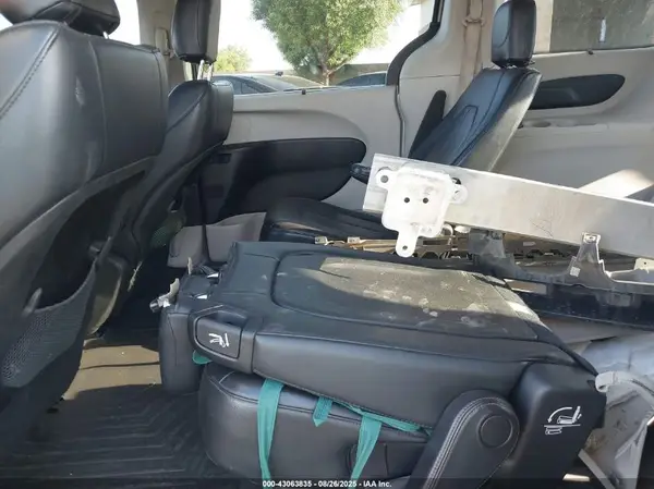 2C4RC1BGXHR591194 2017 CHRYSLER PACIFICA - Image 8