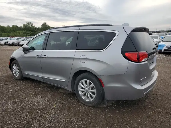 2C4RC1BGXHR592751 2017 CHRYSLER PACIFICA - Image 2