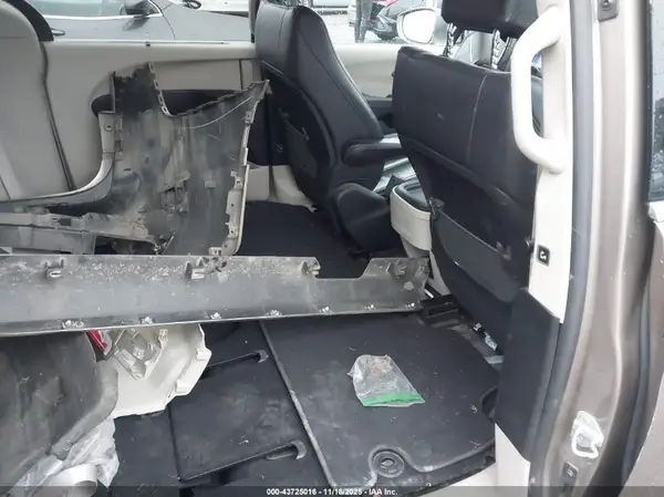 2C4RC1BGXHR595584 2017 CHRYSLER PACIFICA - Image 8