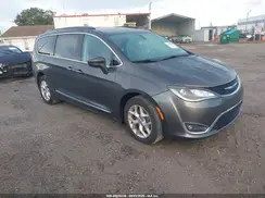 2C4RC1BGXHR610942 2017 CHRYSLER PACIFICA
