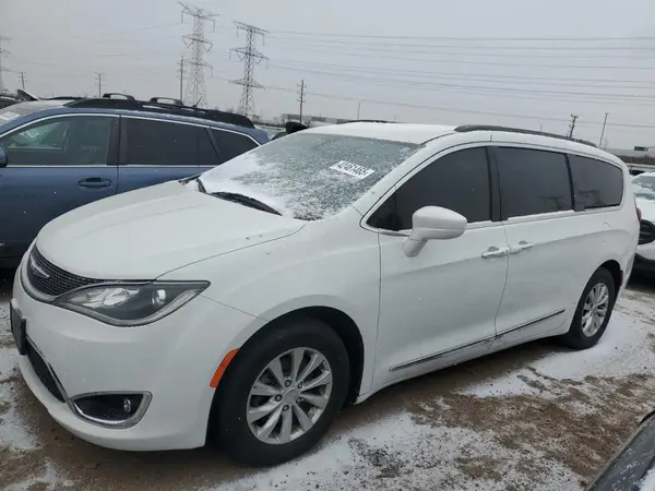 2C4RC1BGXHR613694 2017 CHRYSLER PACIFICA - Image 1