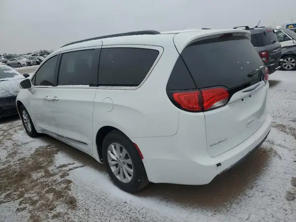 2C4RC1BGXHR613694 2017 CHRYSLER PACIFICA - Image 2