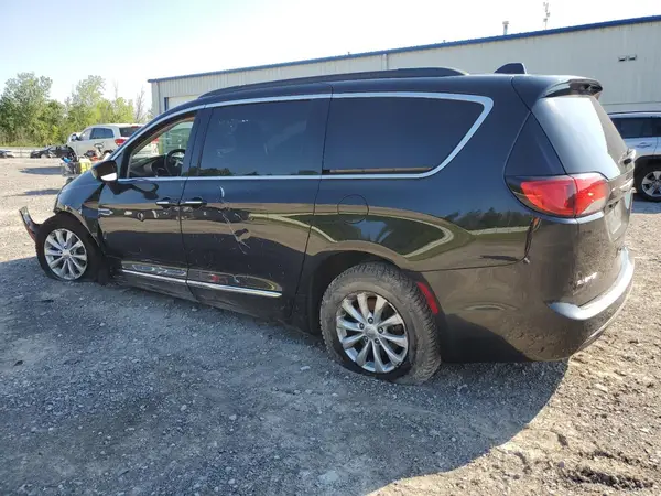 2C4RC1BGXHR620788 2017 CHRYSLER PACIFICA - Image 2